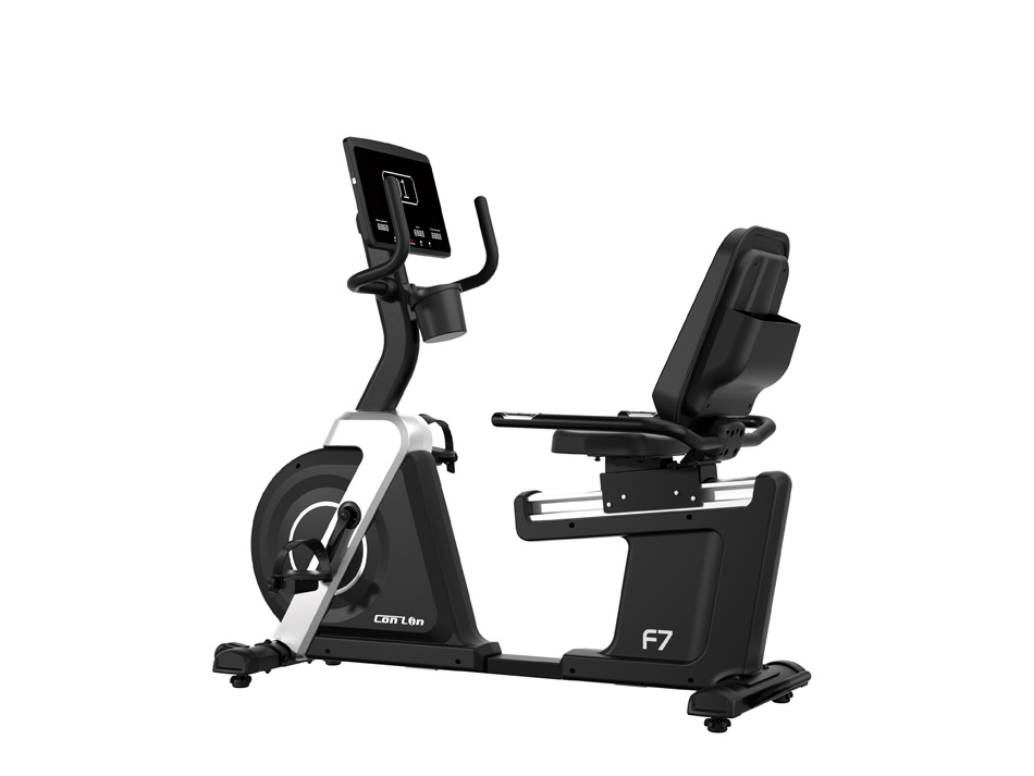 F703 — poza 1